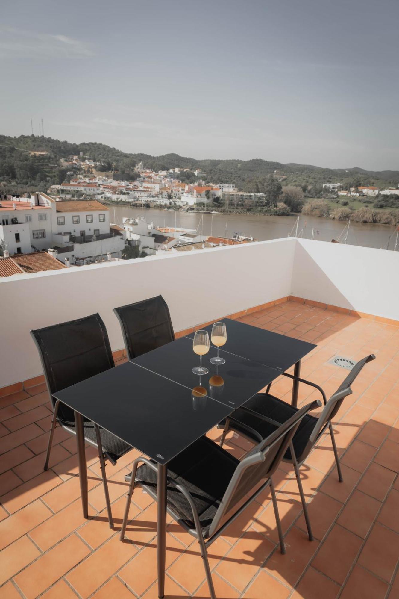 Residencial Neade Suites Sanlúcar de Guadiana Екстериор снимка