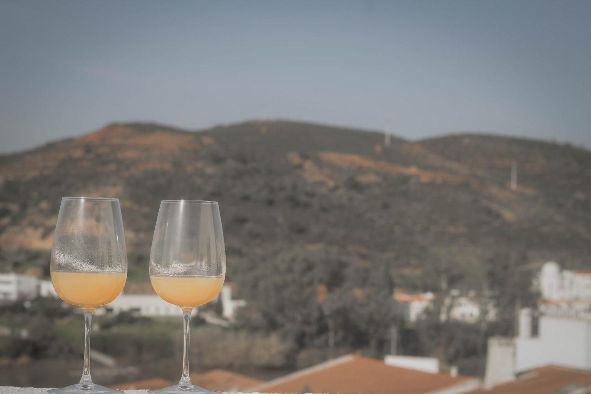 Residencial Neade Suites Sanlúcar de Guadiana Екстериор снимка