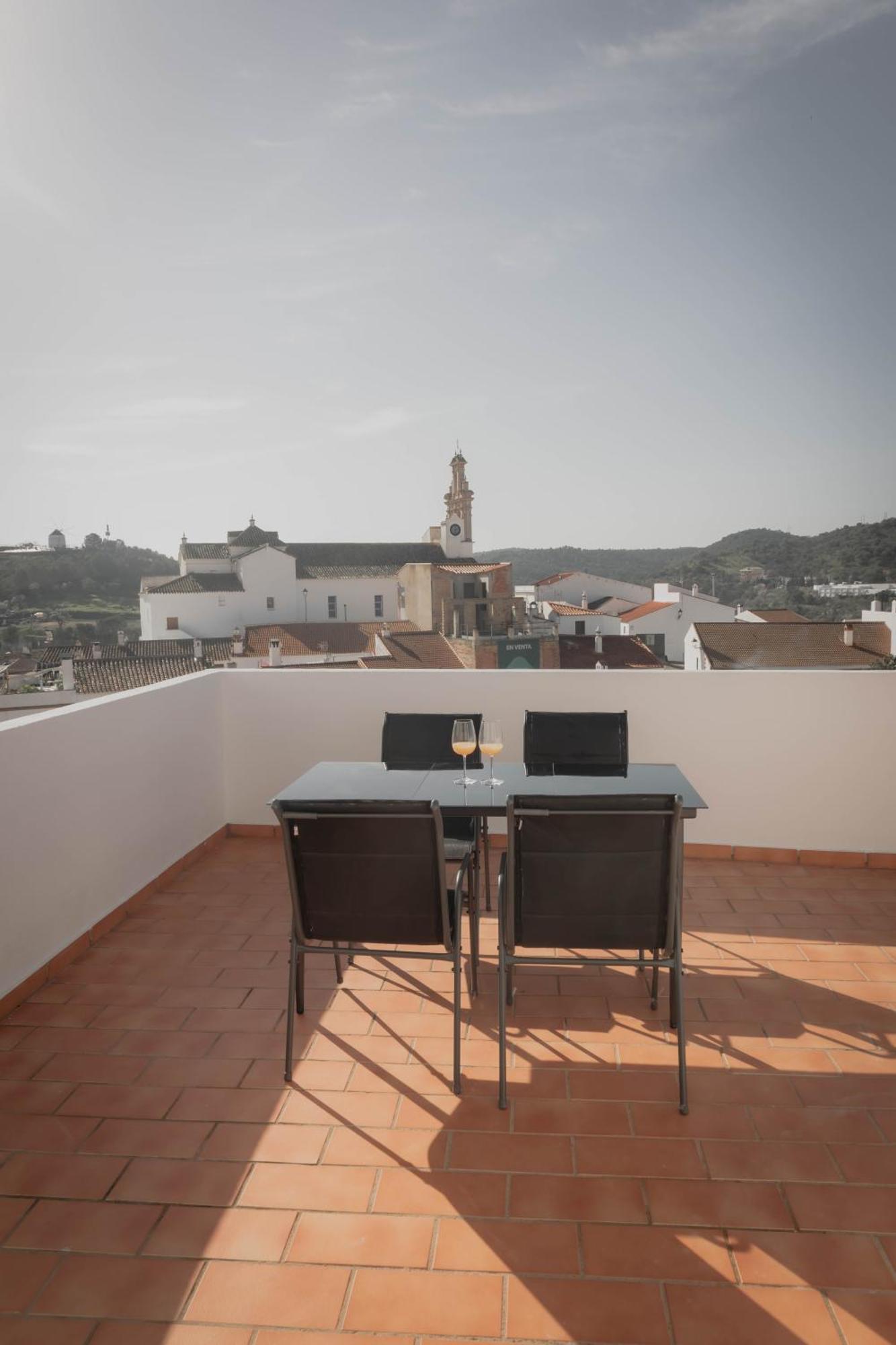 Residencial Neade Suites Sanlúcar de Guadiana Екстериор снимка
